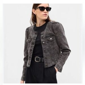 GAP Women's Charcoal Jean Jacket with puff sleeves and raw hem